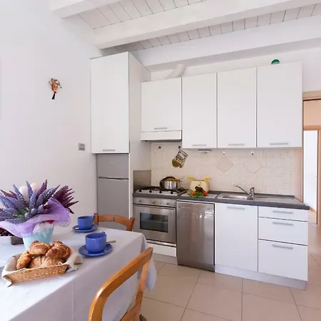 Lili Apartment